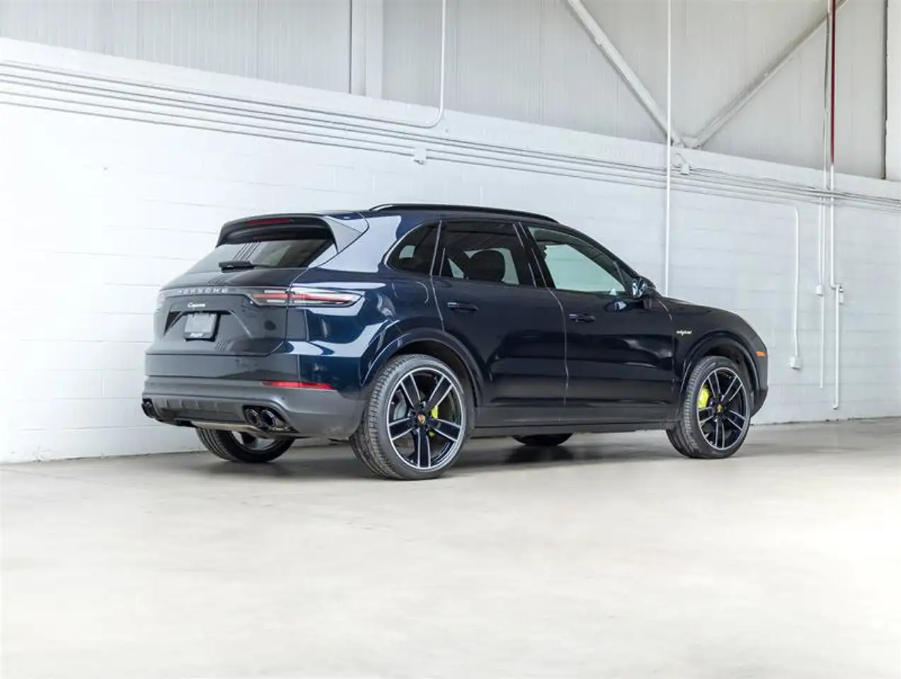 Porsche Cayenne - Image 14