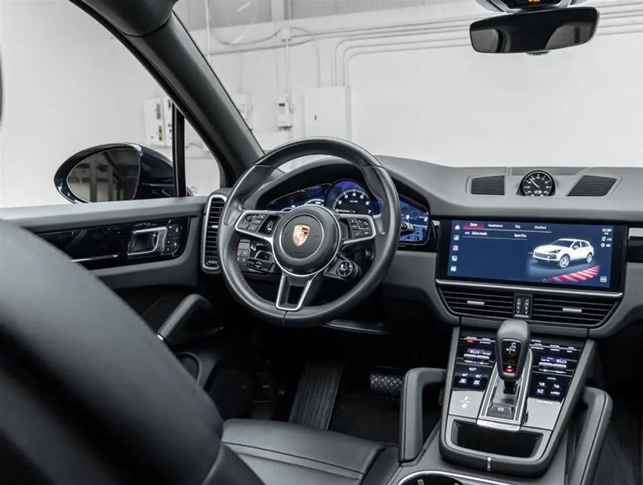 Porsche Cayenne - Image 42