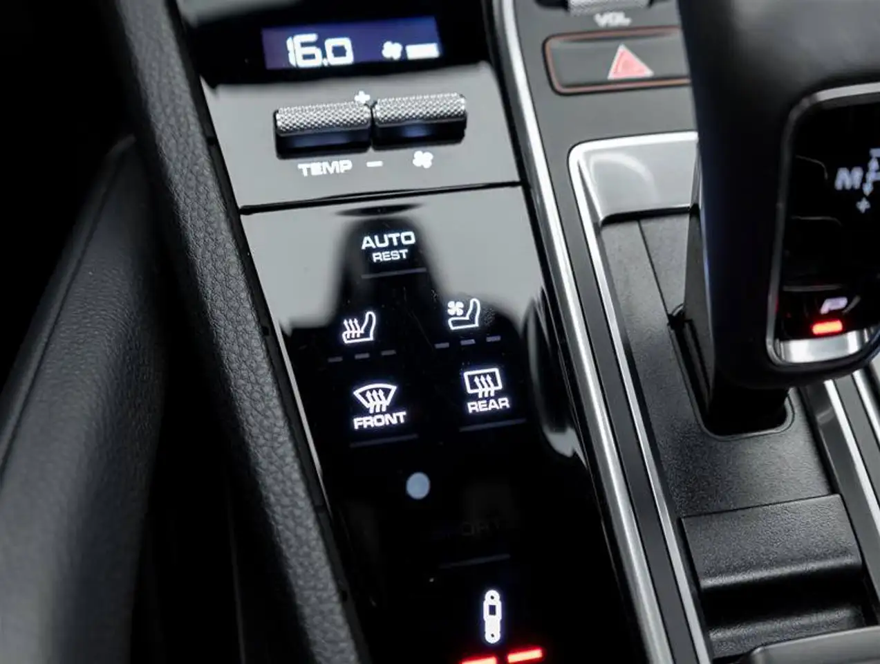 Porsche Cayenne - Image 31