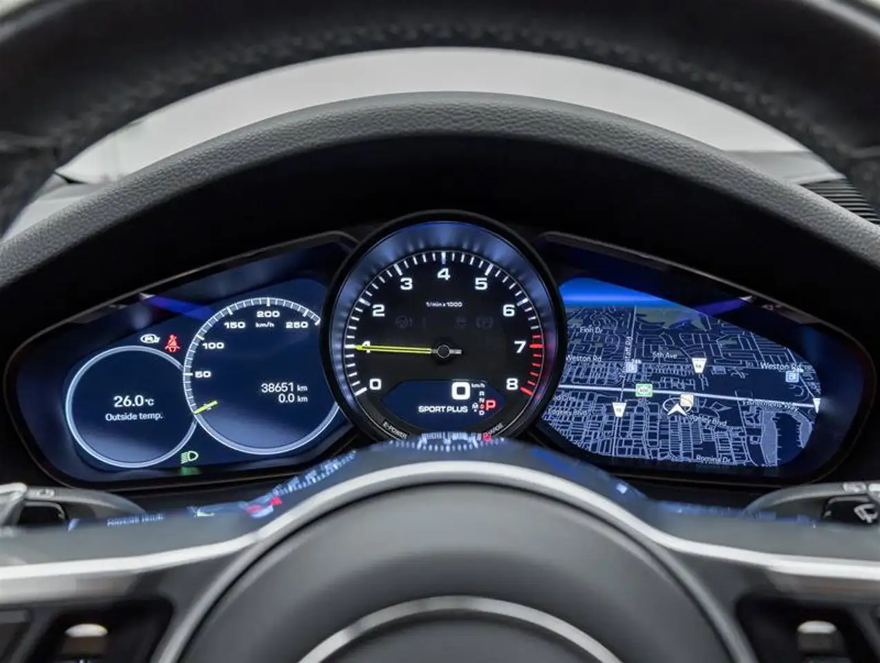 Porsche Cayenne - Image 21