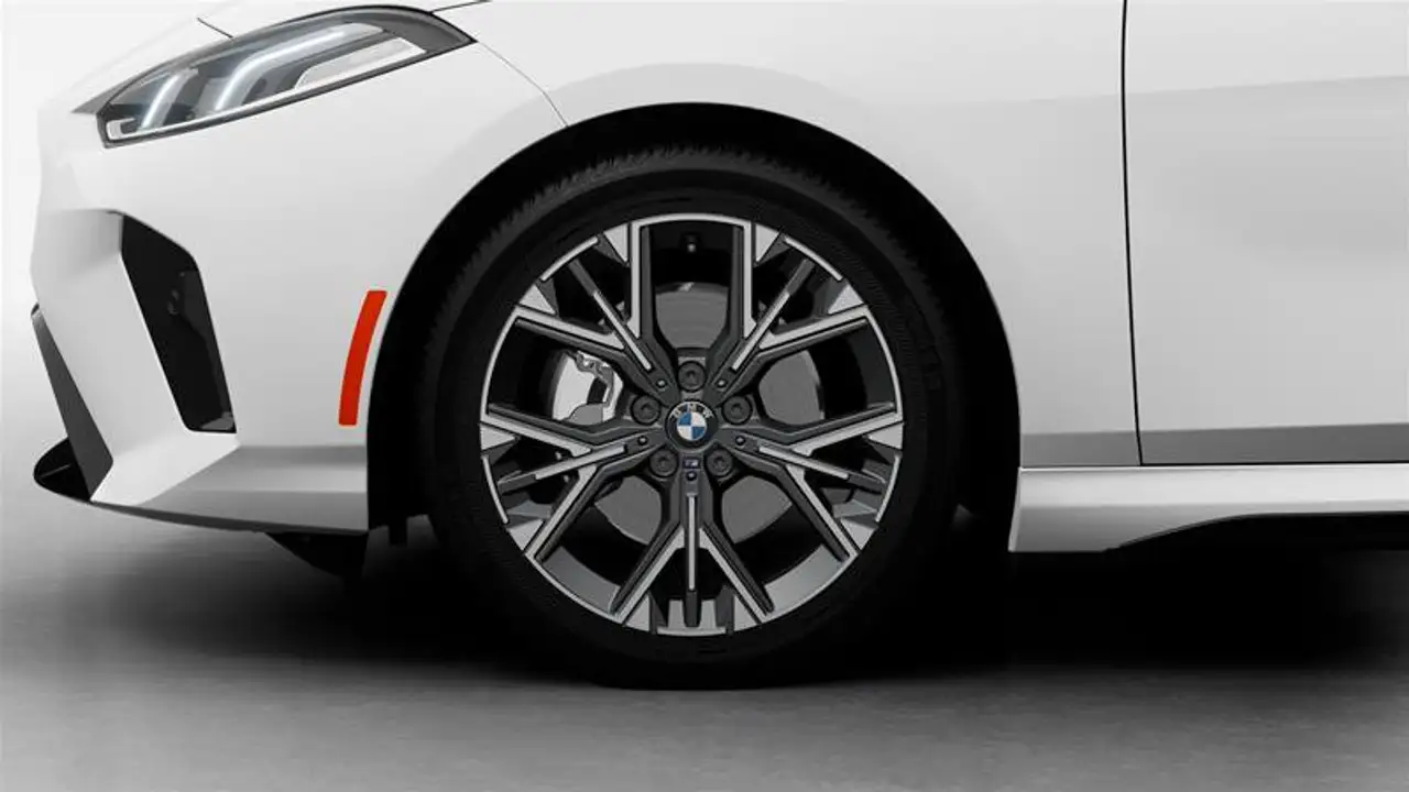 BMW 2 Series - Image 7