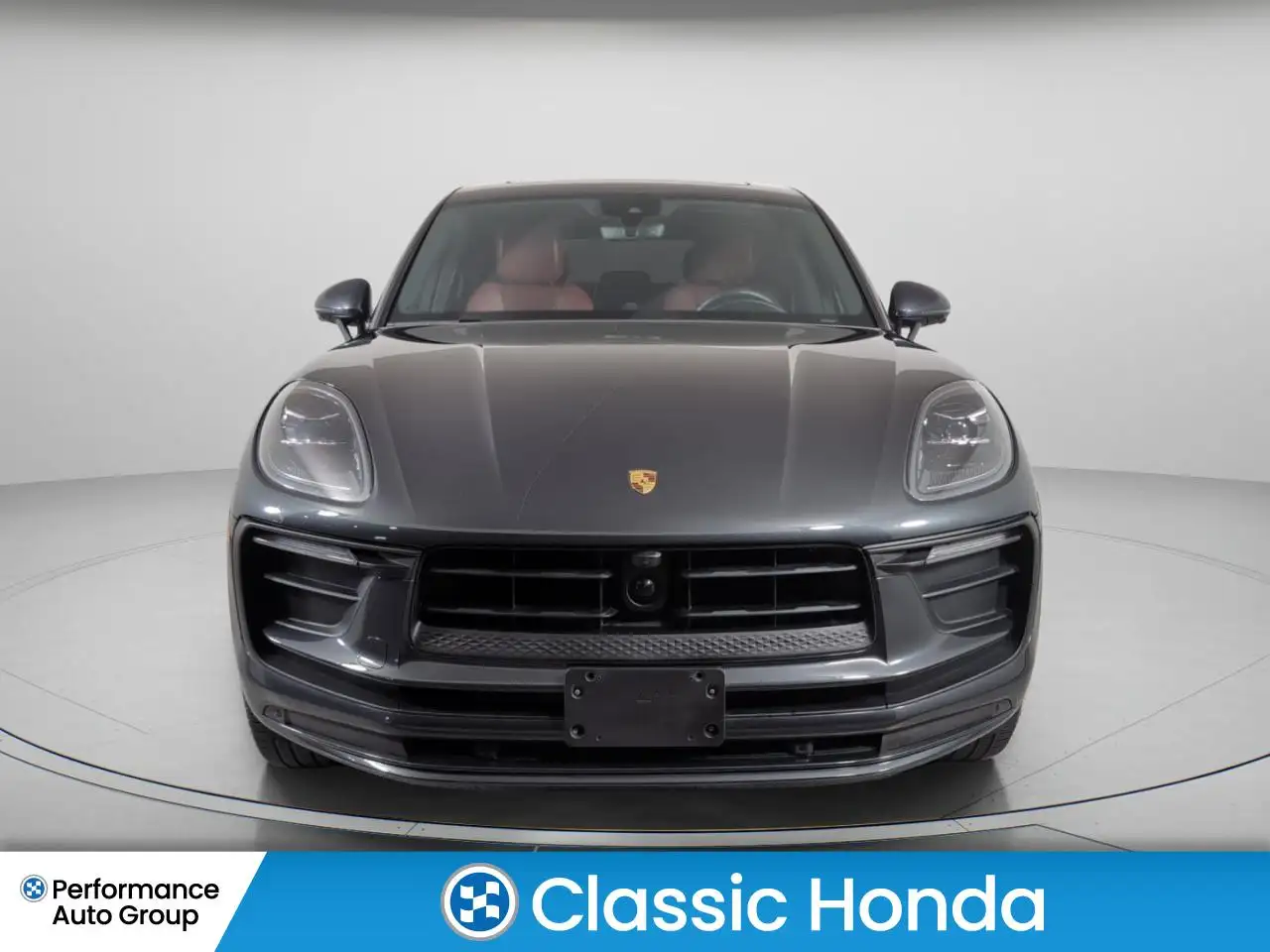 Porsche Macan - Image 2