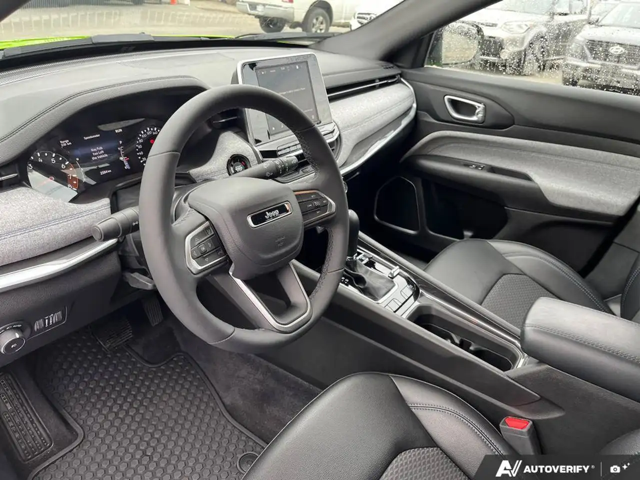 Jeep Compass - Image 13