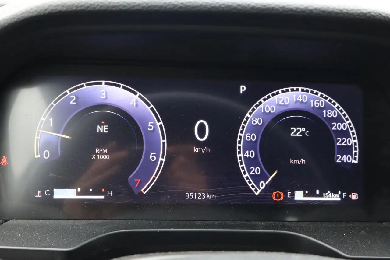 Jeep Cherokee - Image 15