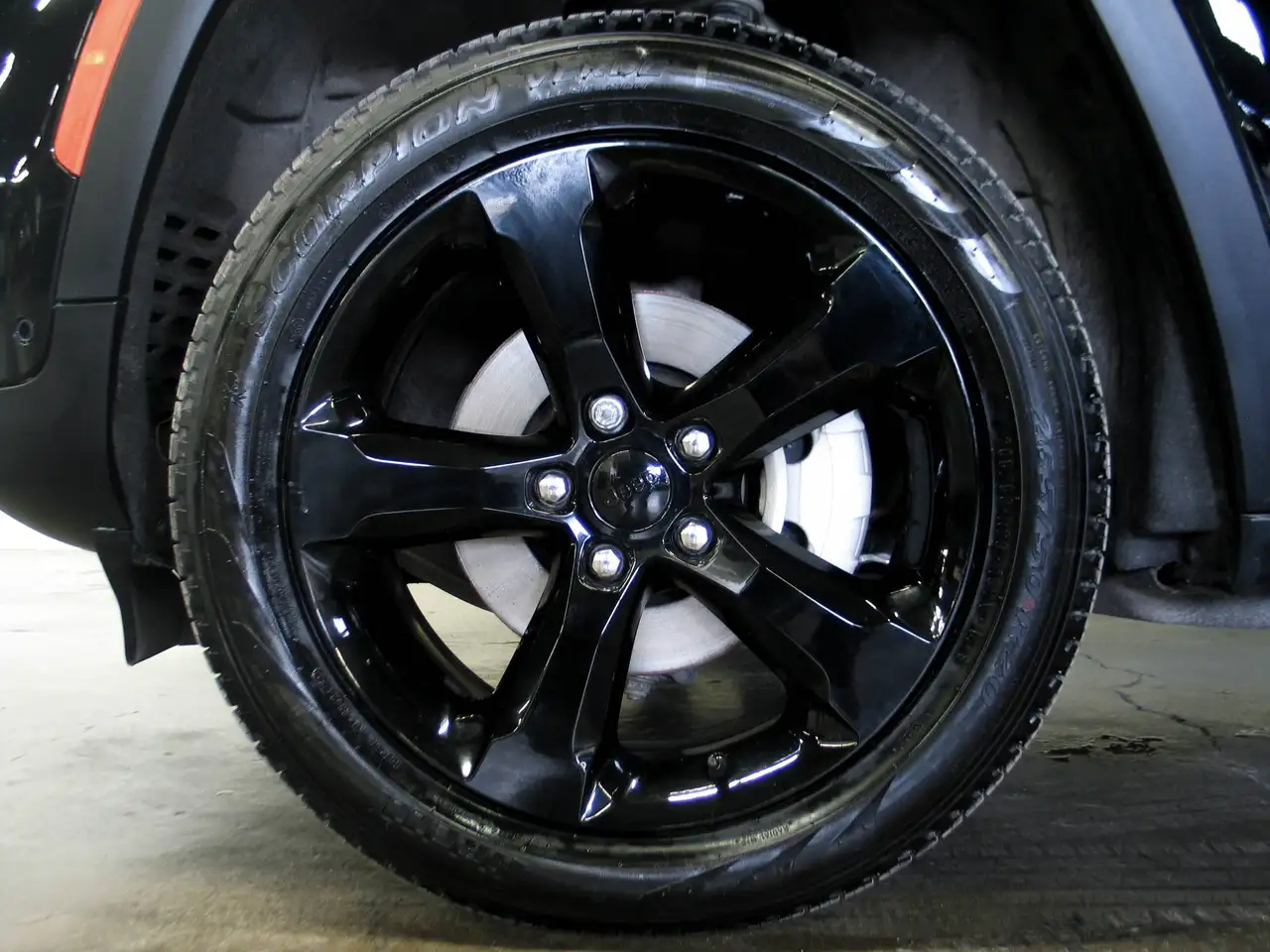Jeep Grand Cherokee - Image 20