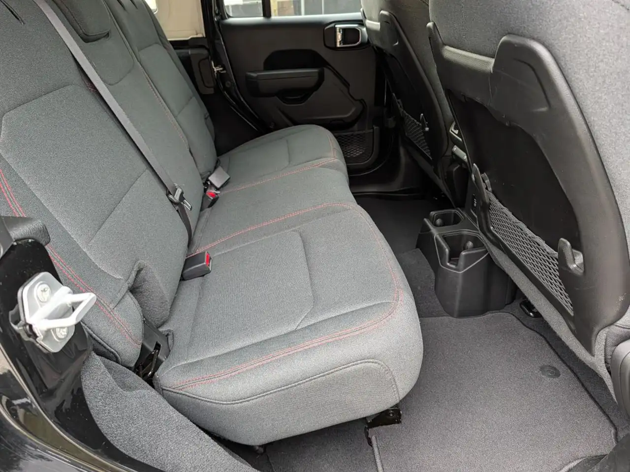 Jeep Wrangler - Image 16