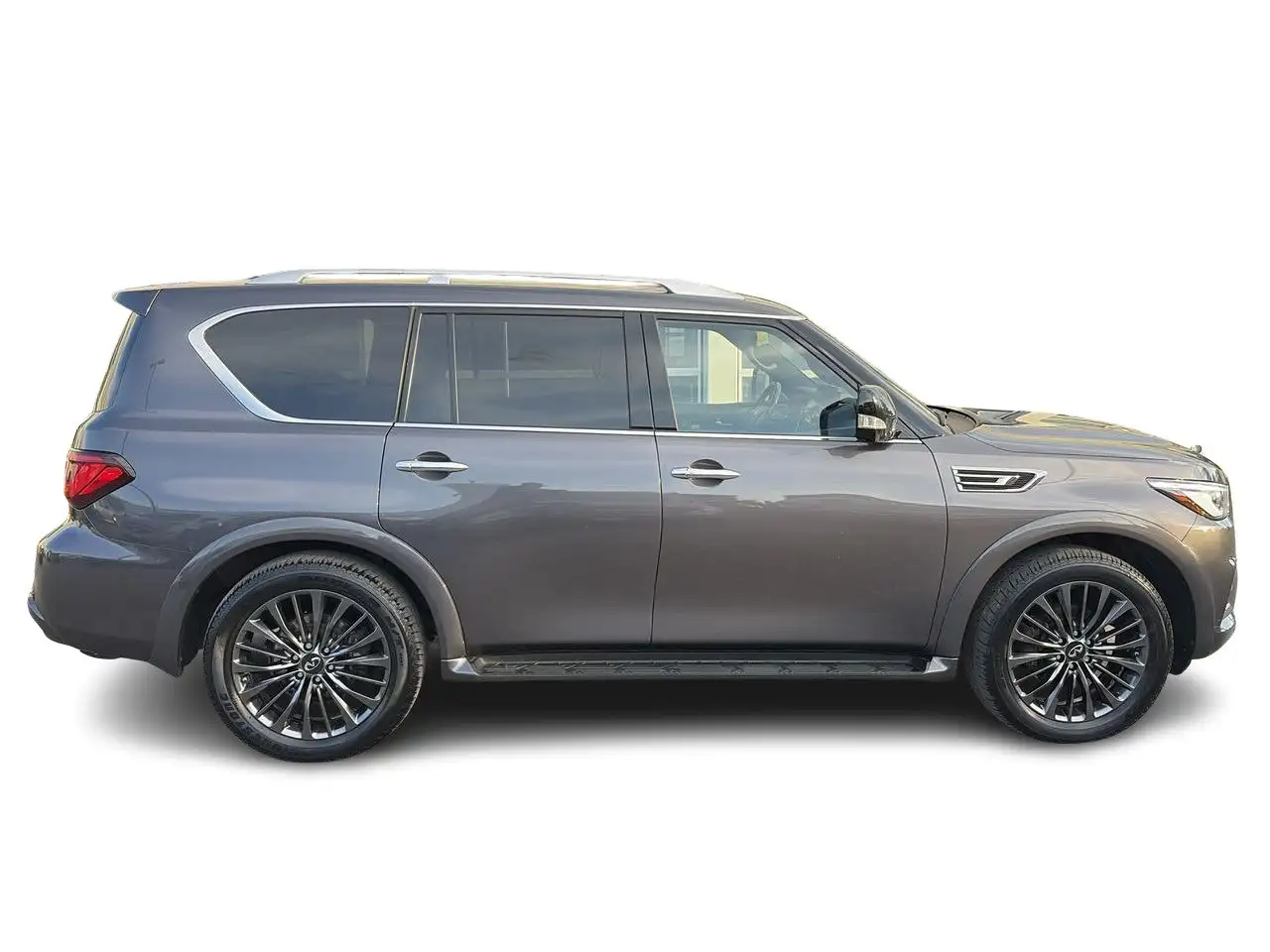 Infiniti QX80 - Image 16