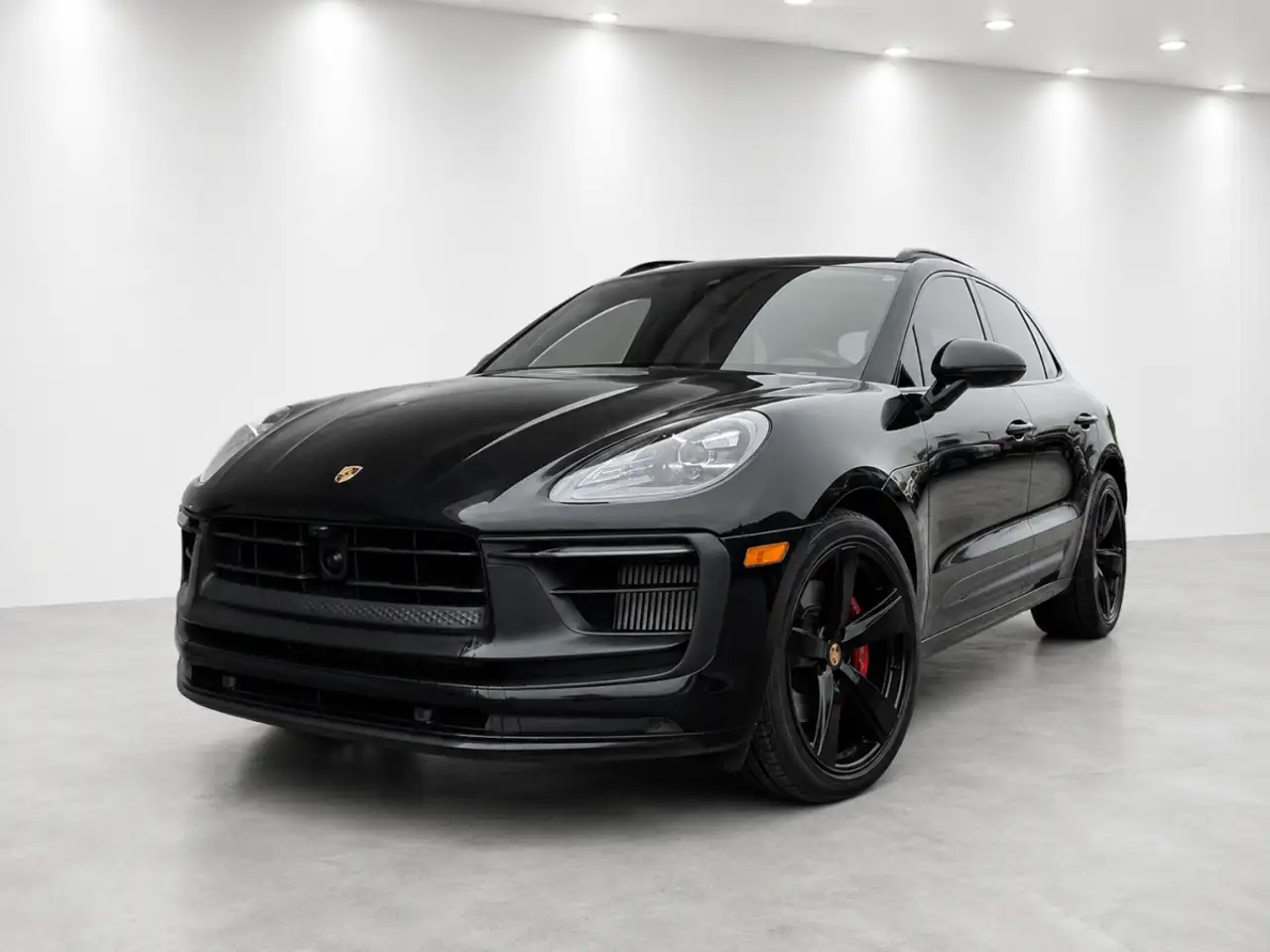 Porsche Macan - Image 1