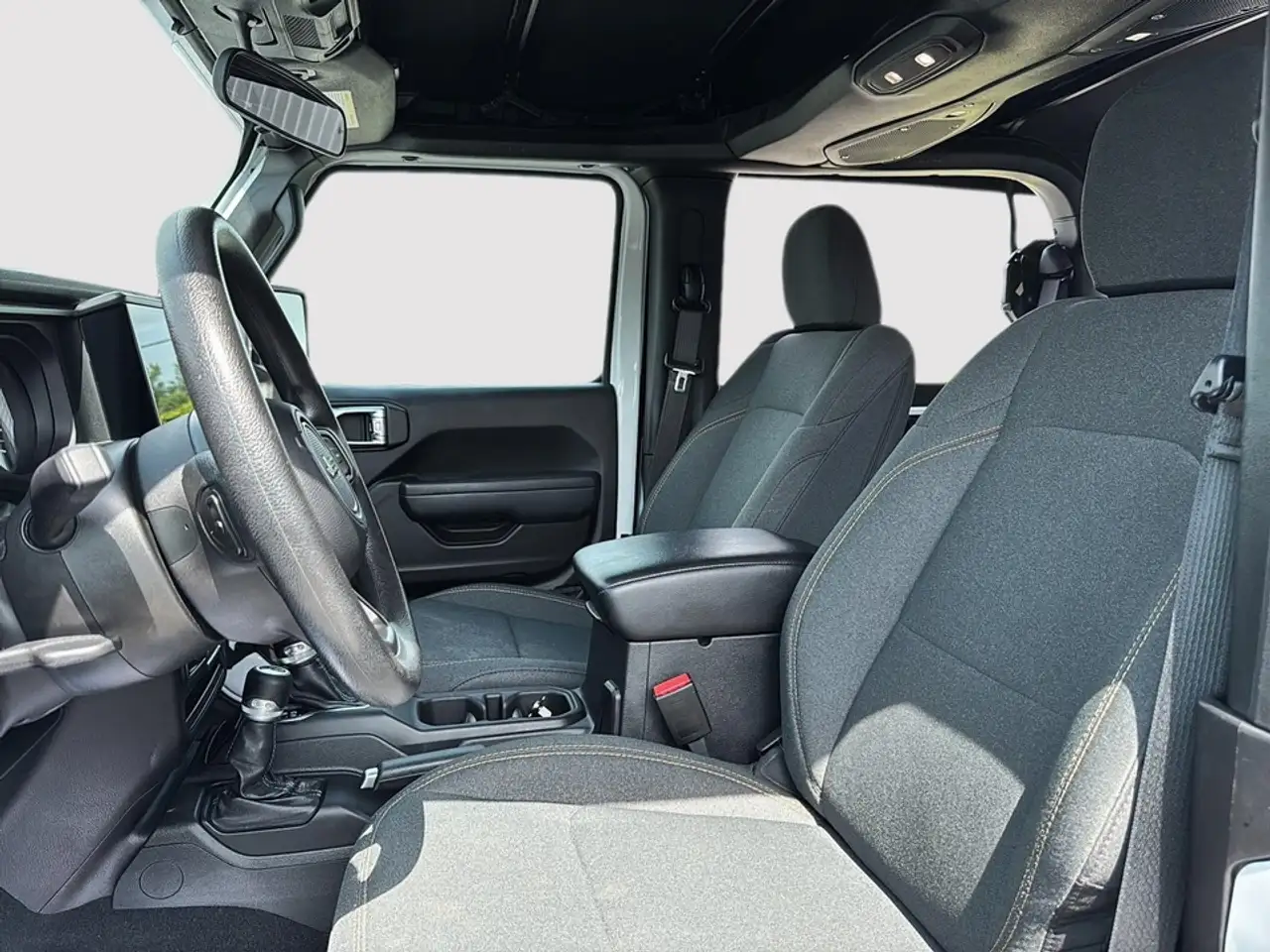 Jeep Wrangler - Image 15