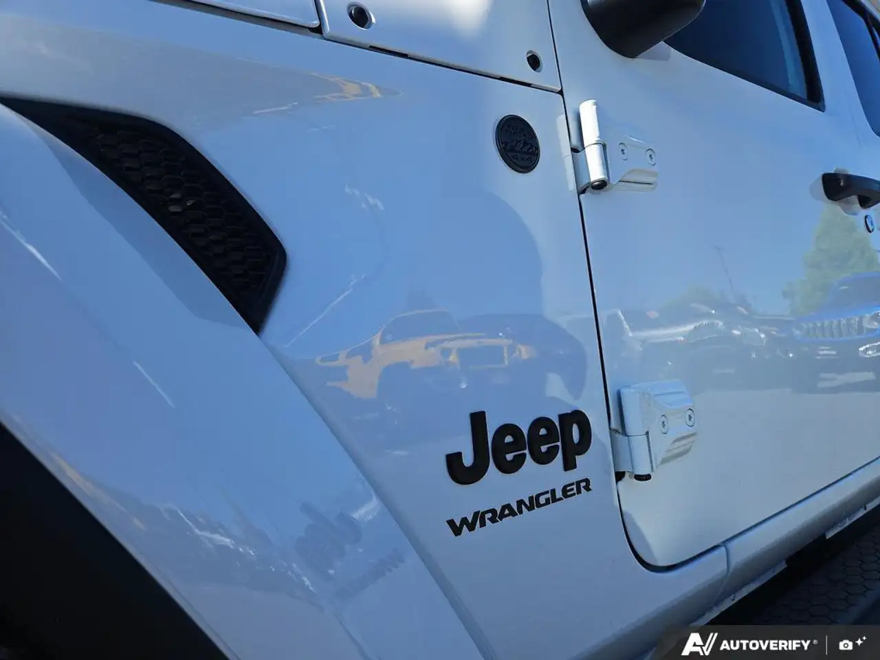 Jeep Wrangler - Image 9