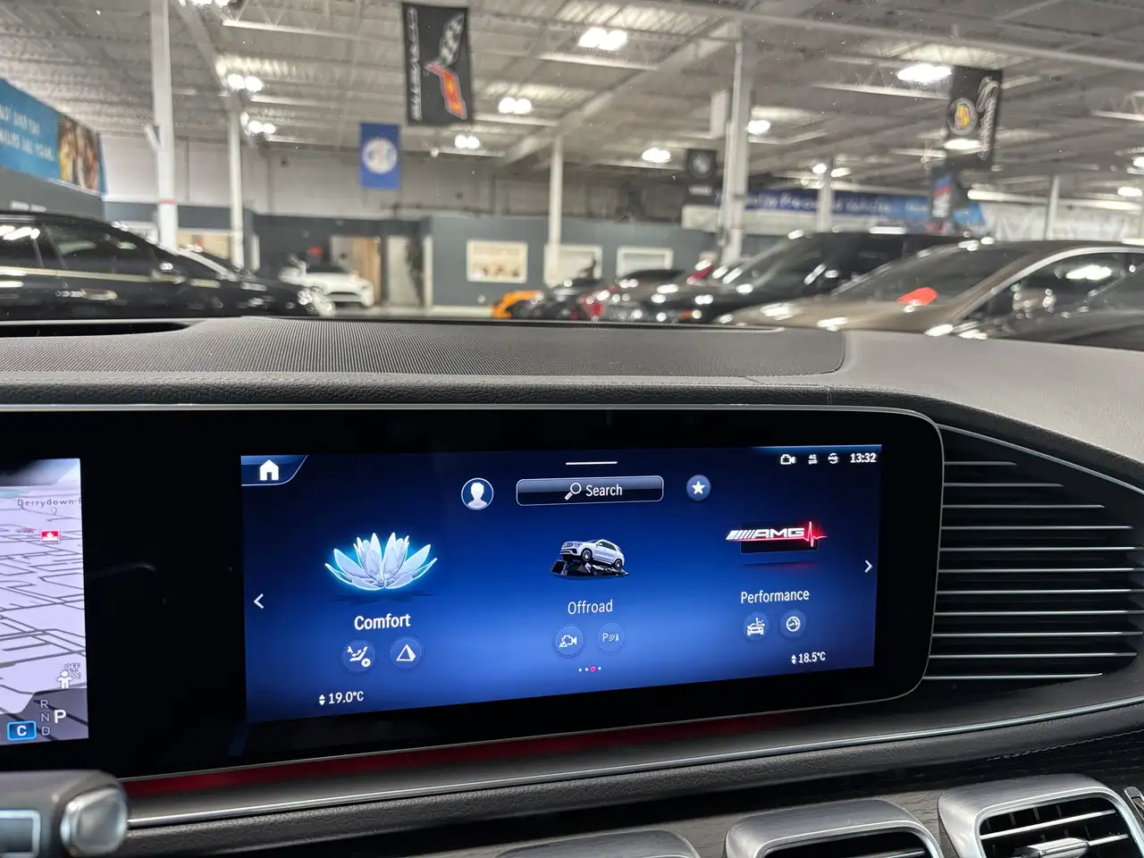 Mercedes-Benz GLE - Image 28