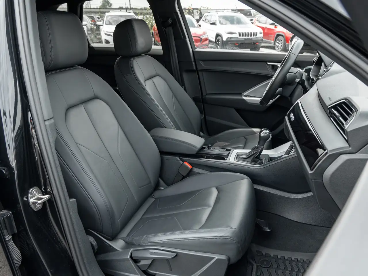 Audi Q3 - Image 20