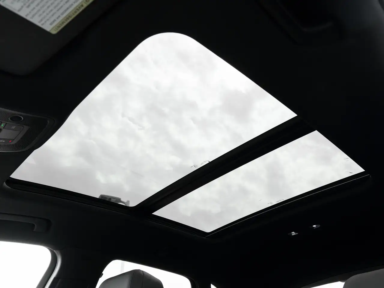 Audi Q3 - Image 19