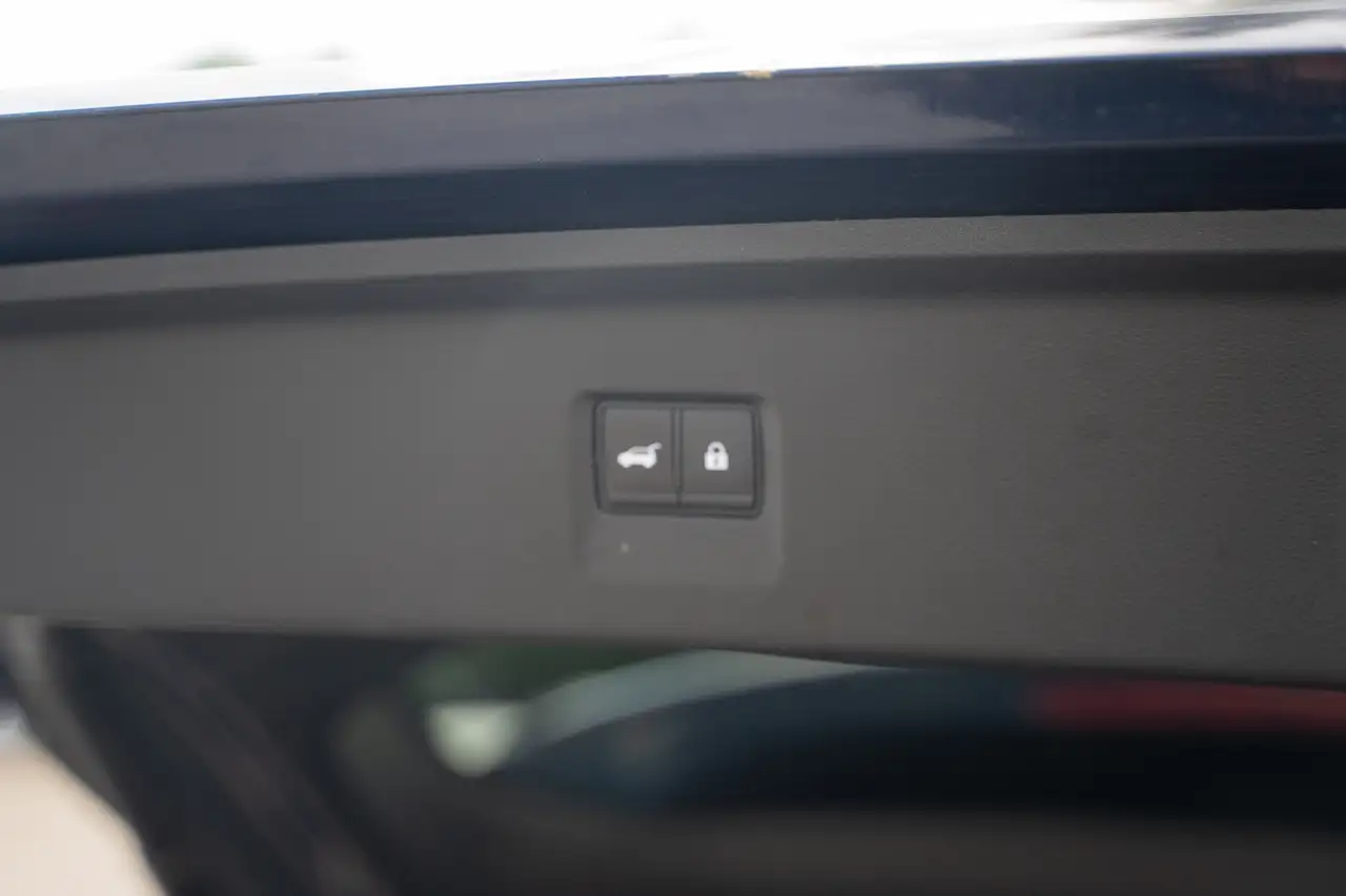 Infiniti QX60 - Image 8
