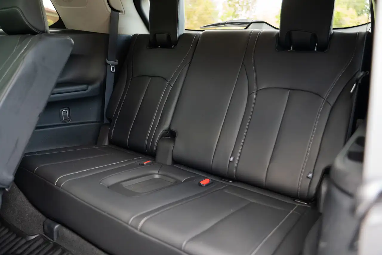 Infiniti QX60 - Image 30