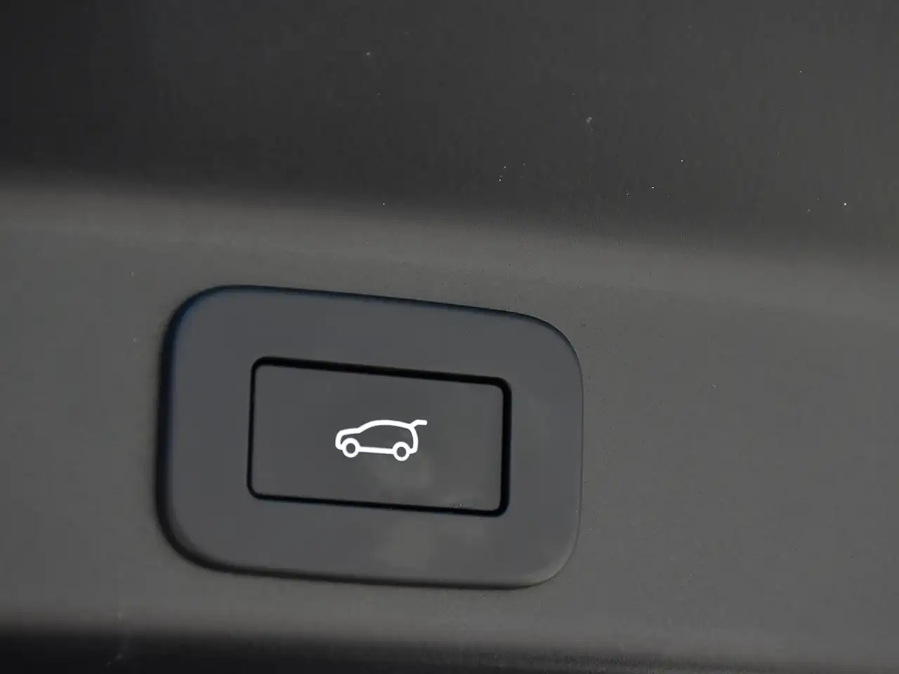 Jaguar F-Pace - Image 29