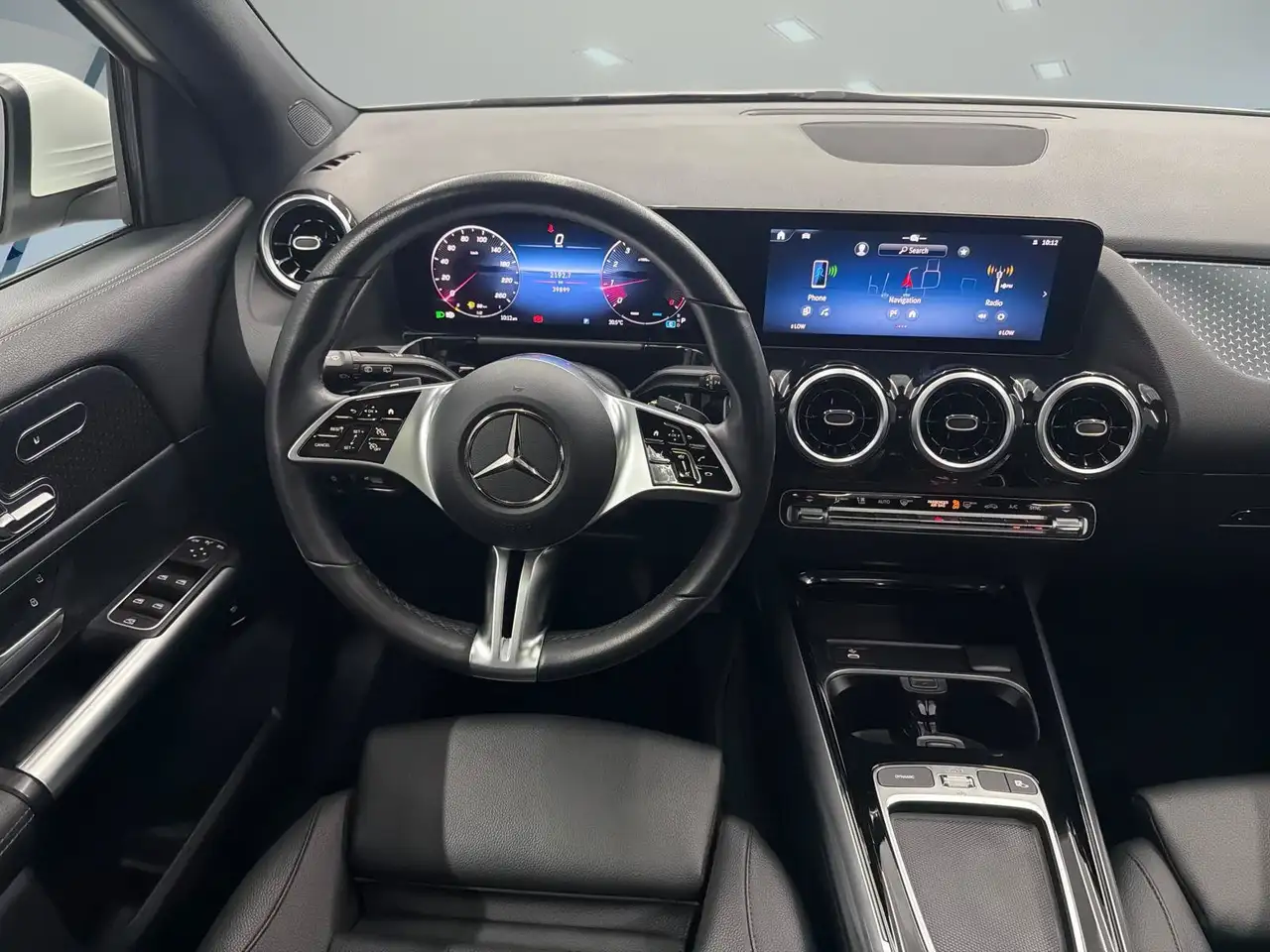 Mercedes-Benz GLA - Image 24