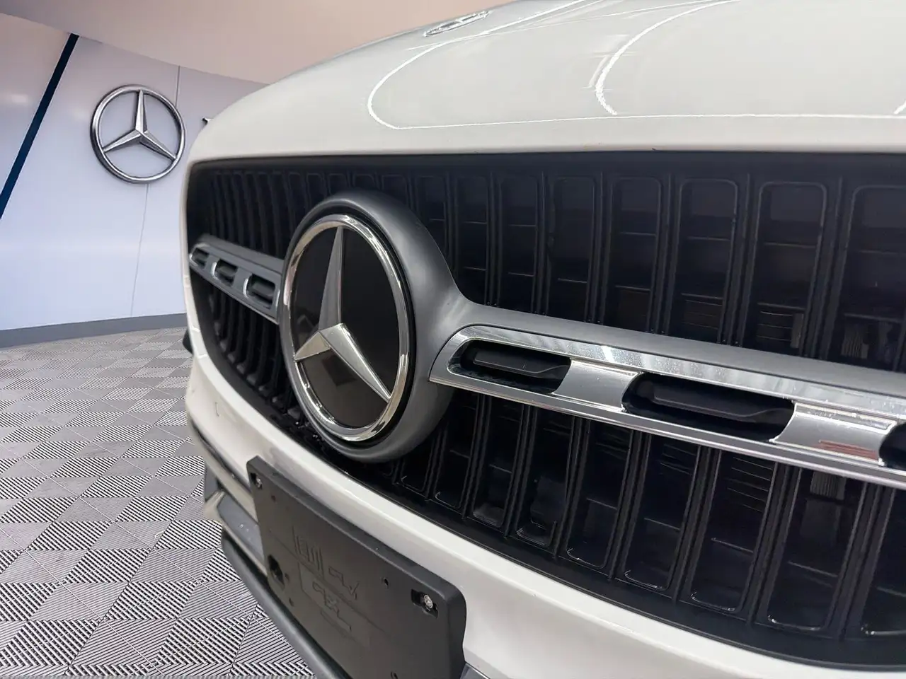 Mercedes-Benz GLA - Image 10