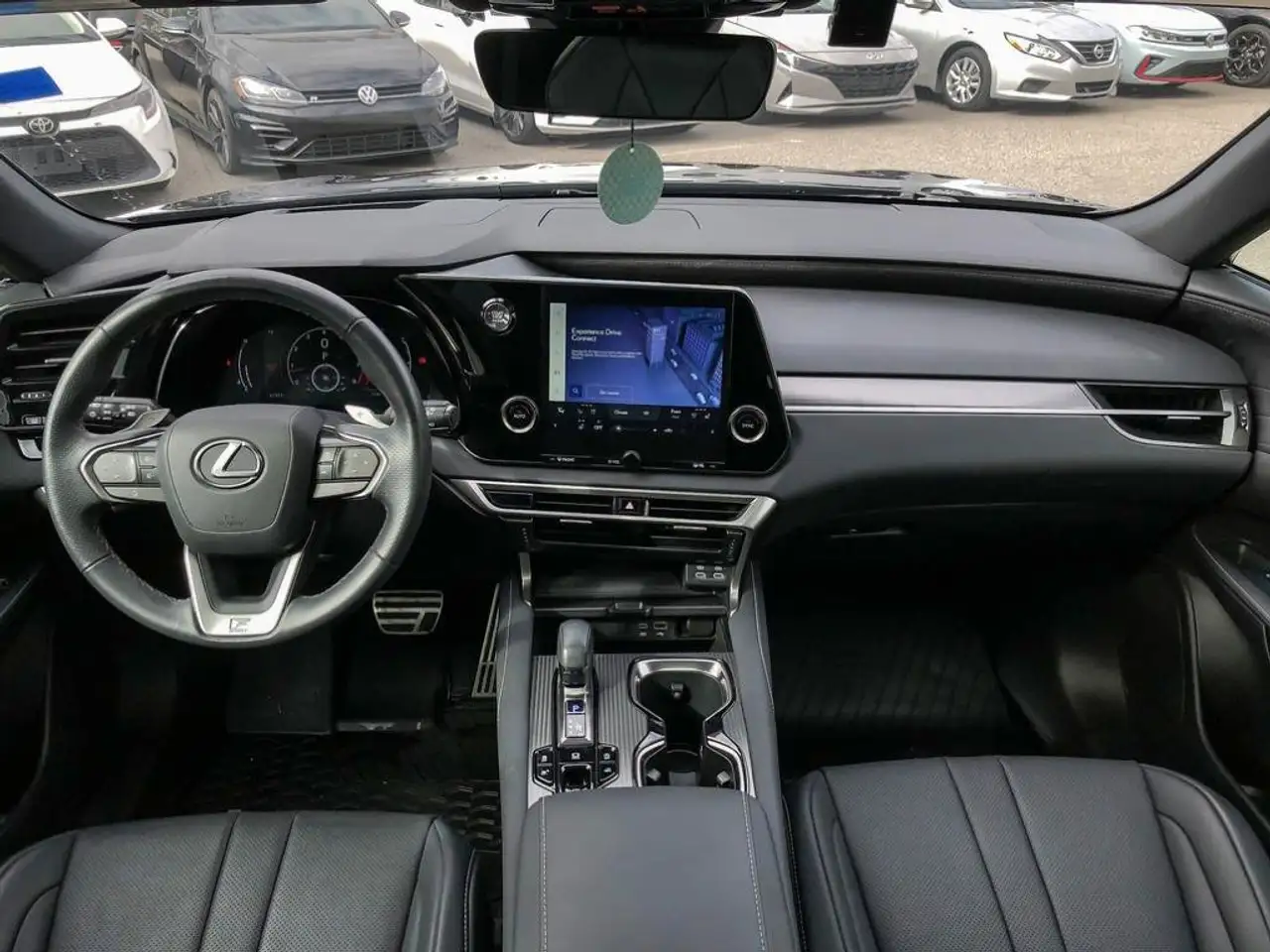 Lexus RX - Image 26