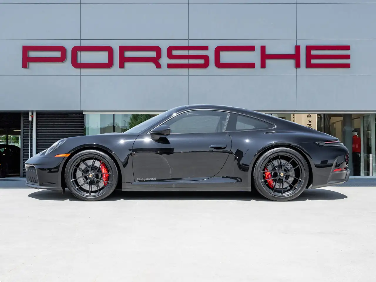 Porsche 911 - Image 2