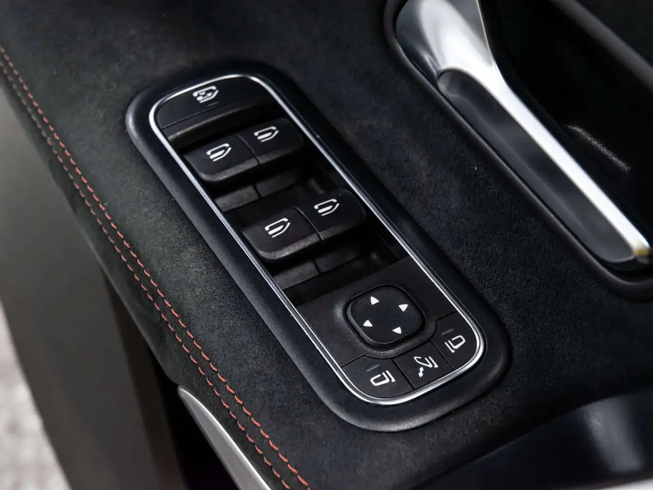 Mercedes-Benz CLA - Image 14