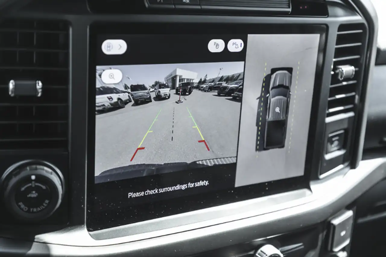 Ford F-150 - Image 40