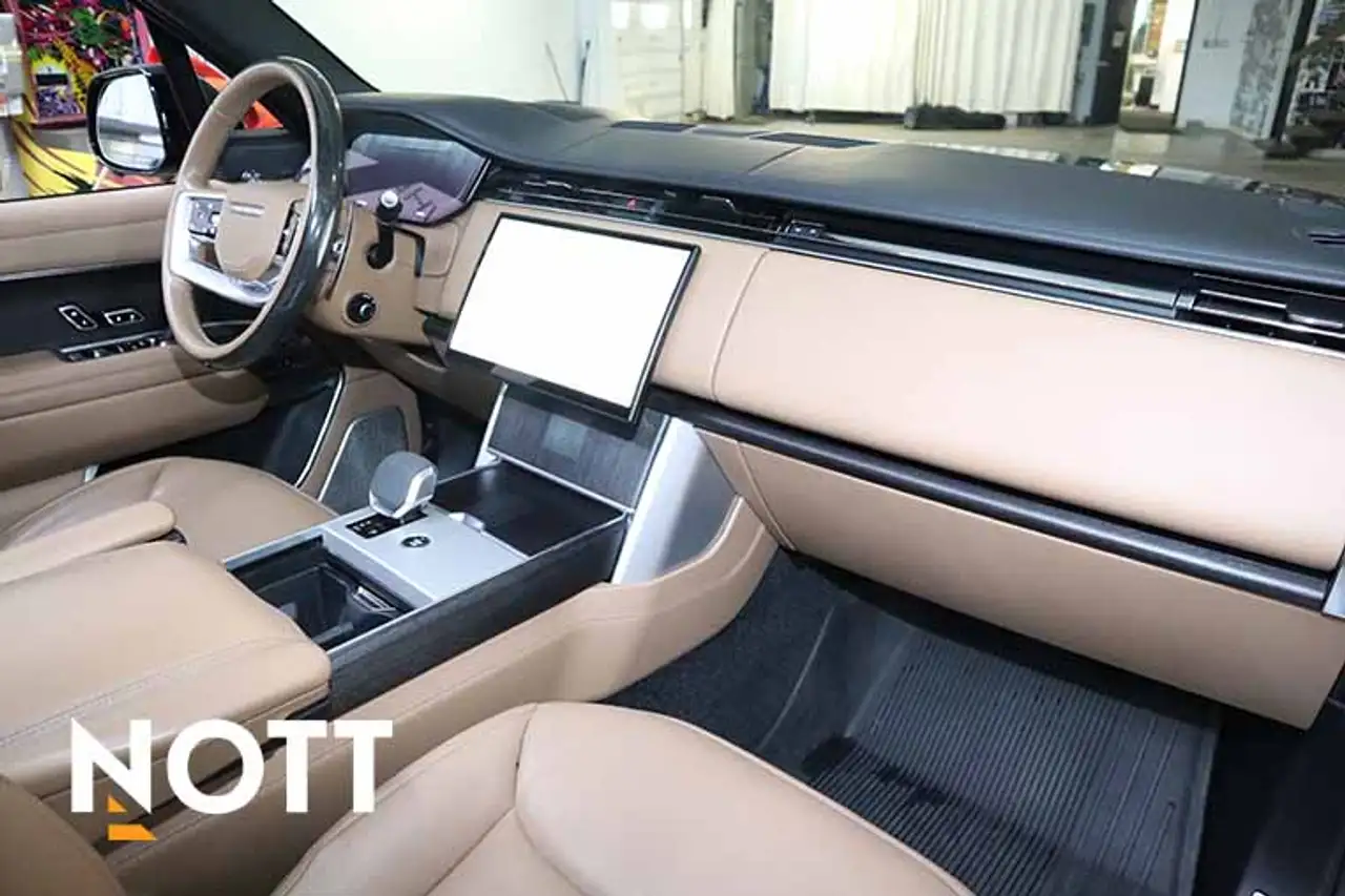 Land Rover Range Rover - Image 17