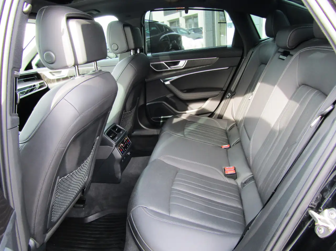 Audi A6 - Image 17