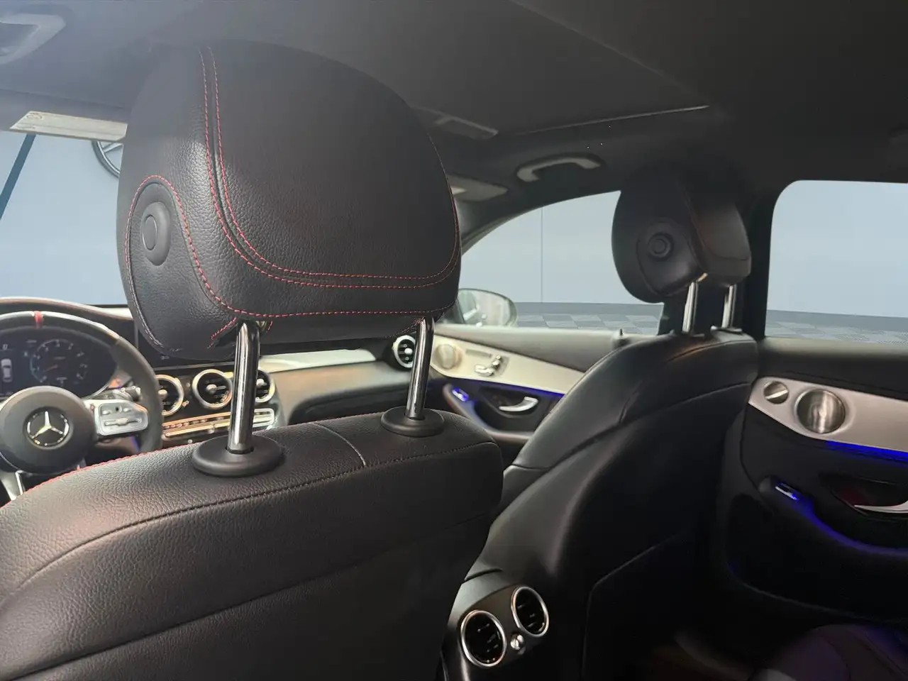 Mercedes-Benz GLC - Image 23