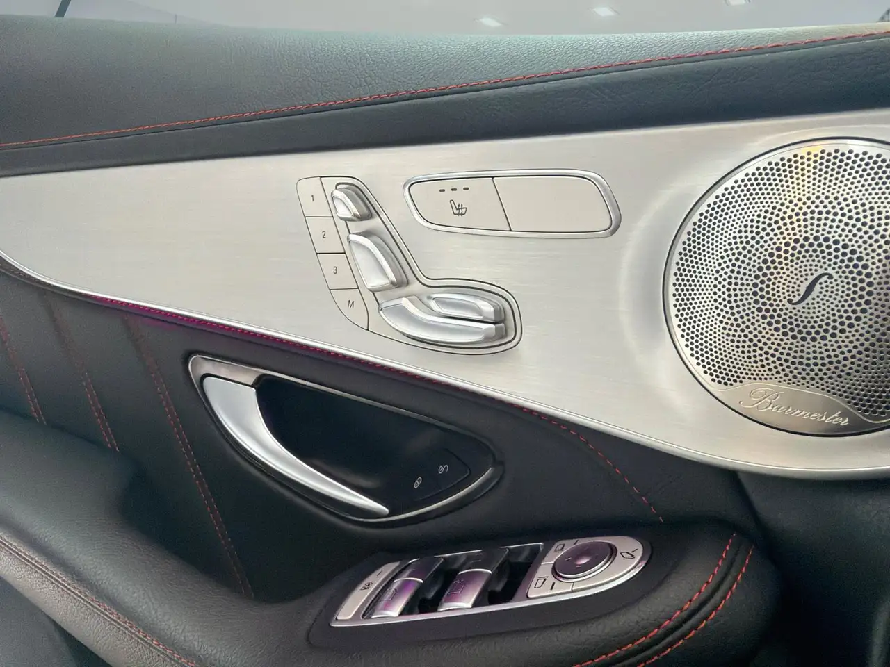Mercedes-Benz GLC - Image 21