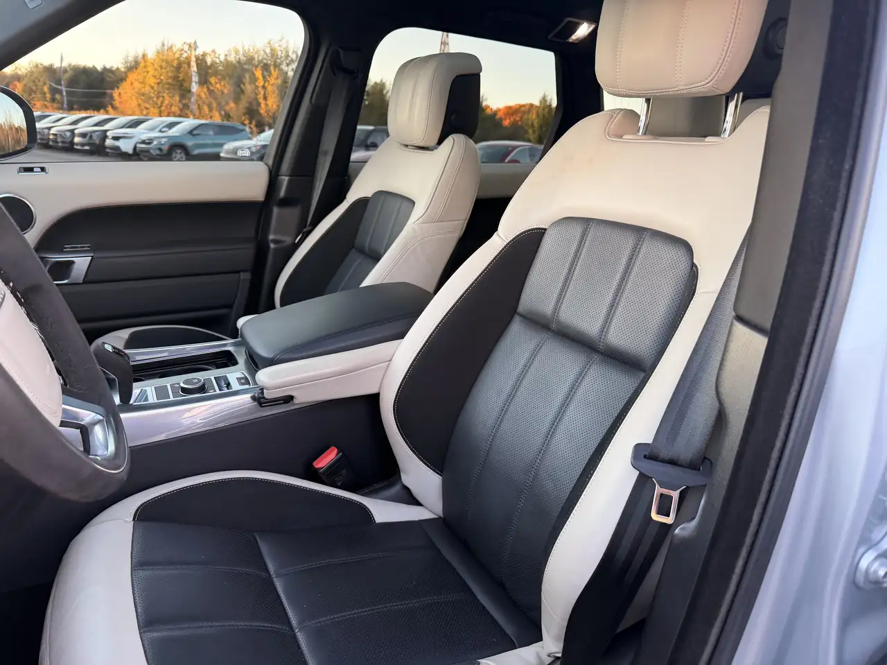 Land Rover Range Rover Sport - Image 14