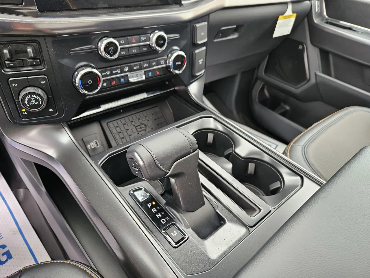 Ford F-150 - Image 17