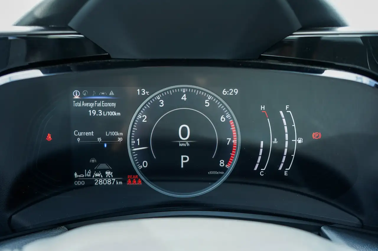 Lexus NX - Image 15