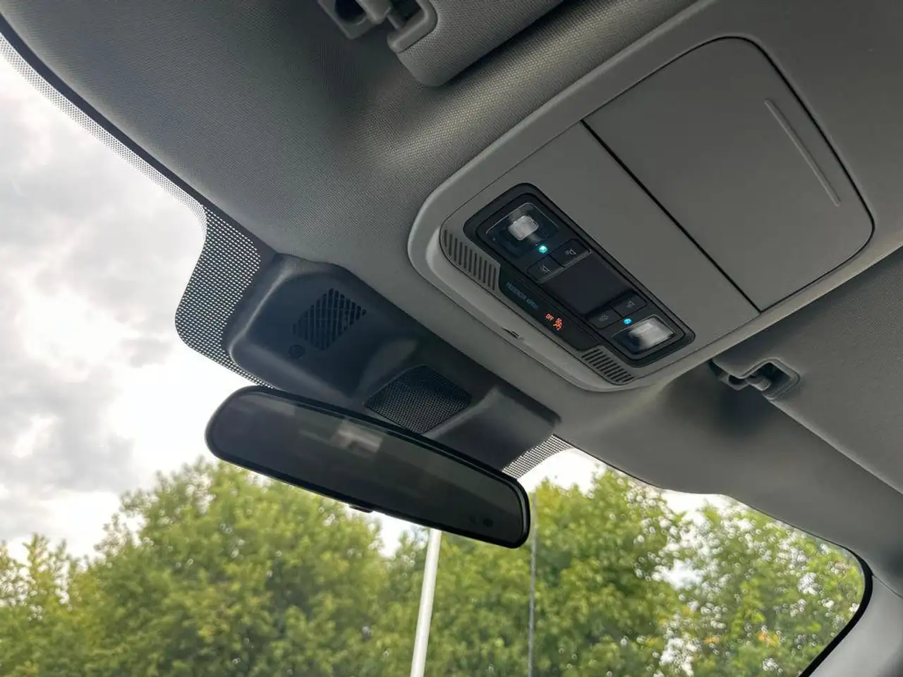 Ford F-150 - Image 26