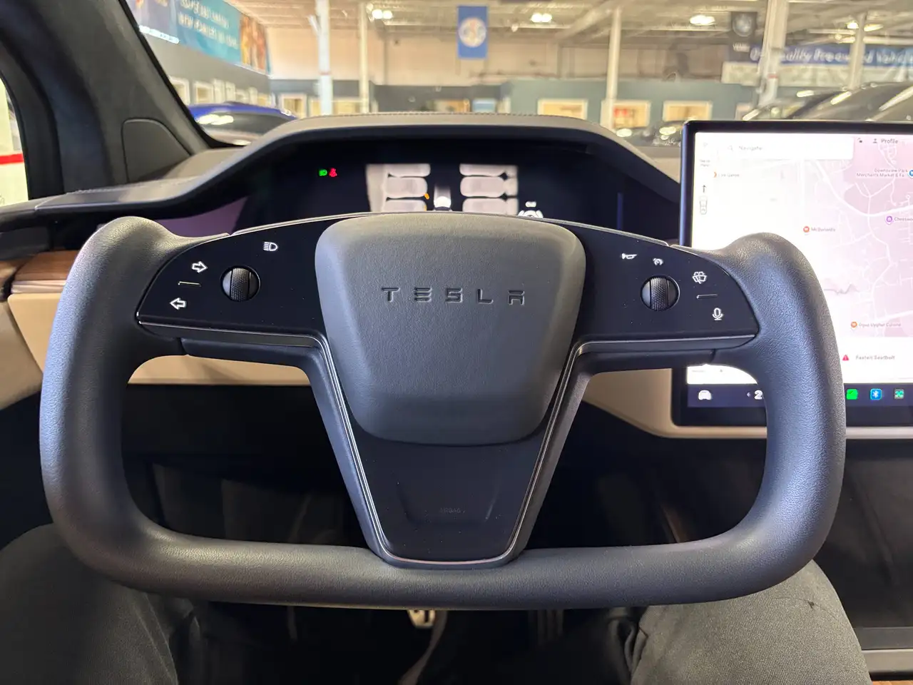 Tesla Model X - Image 44