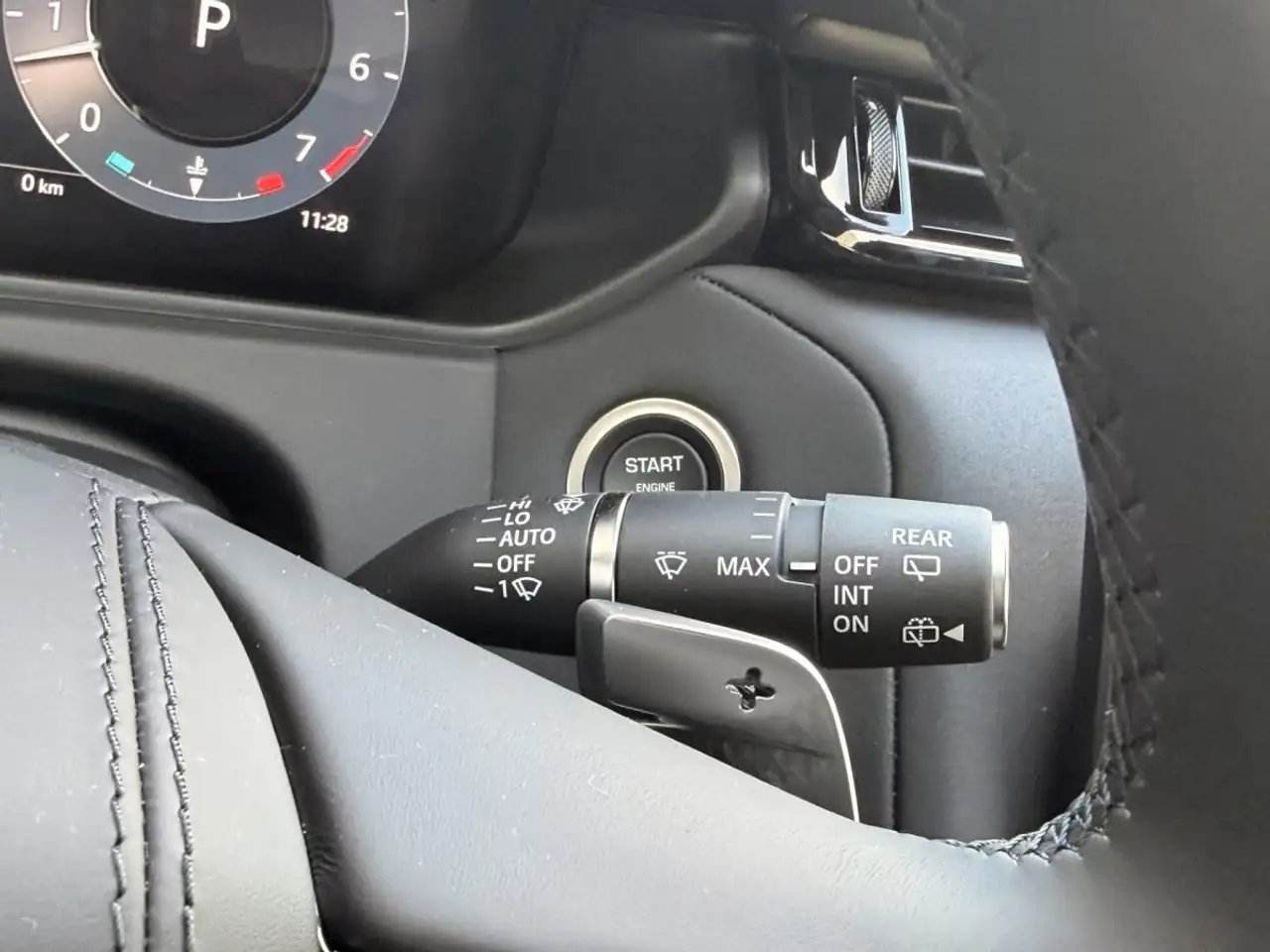 Land Rover Range Rover Velar - Image 19