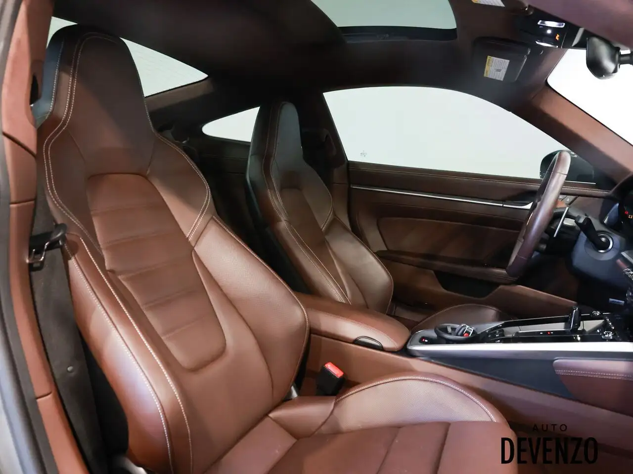 Porsche 911 - Image 7
