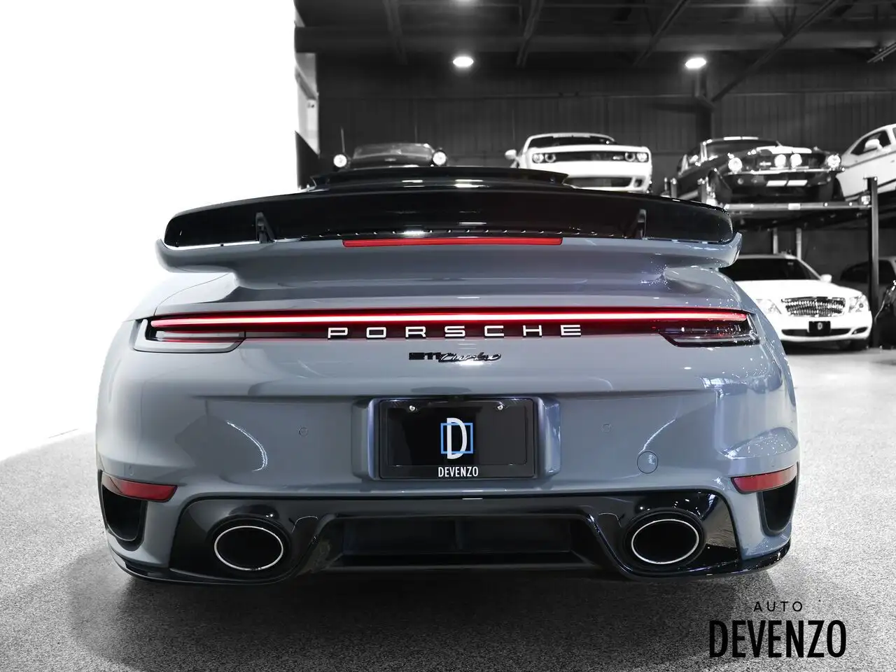 Porsche 911 - Image 4