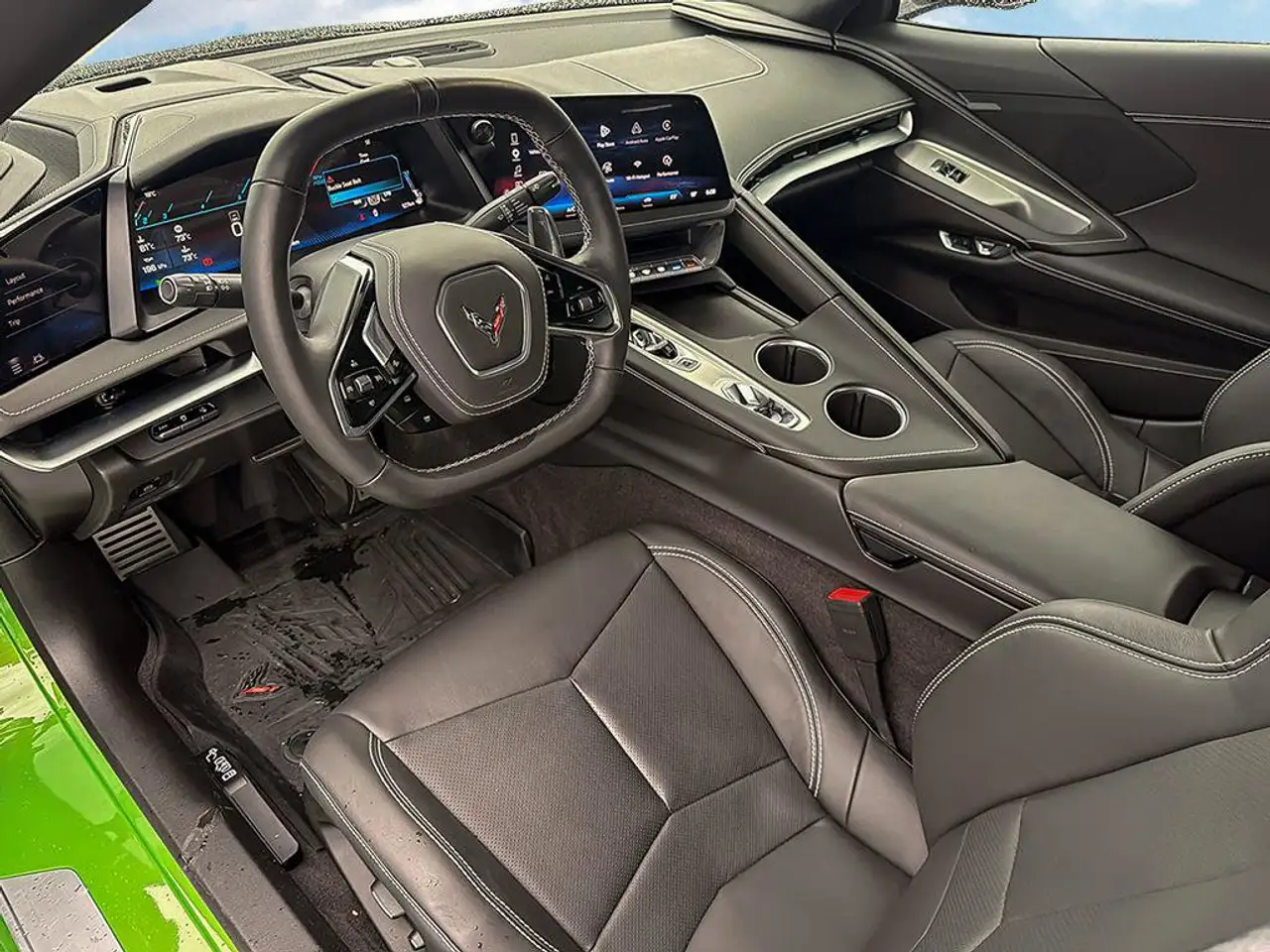 Chevrolet Corvette - Image 16
