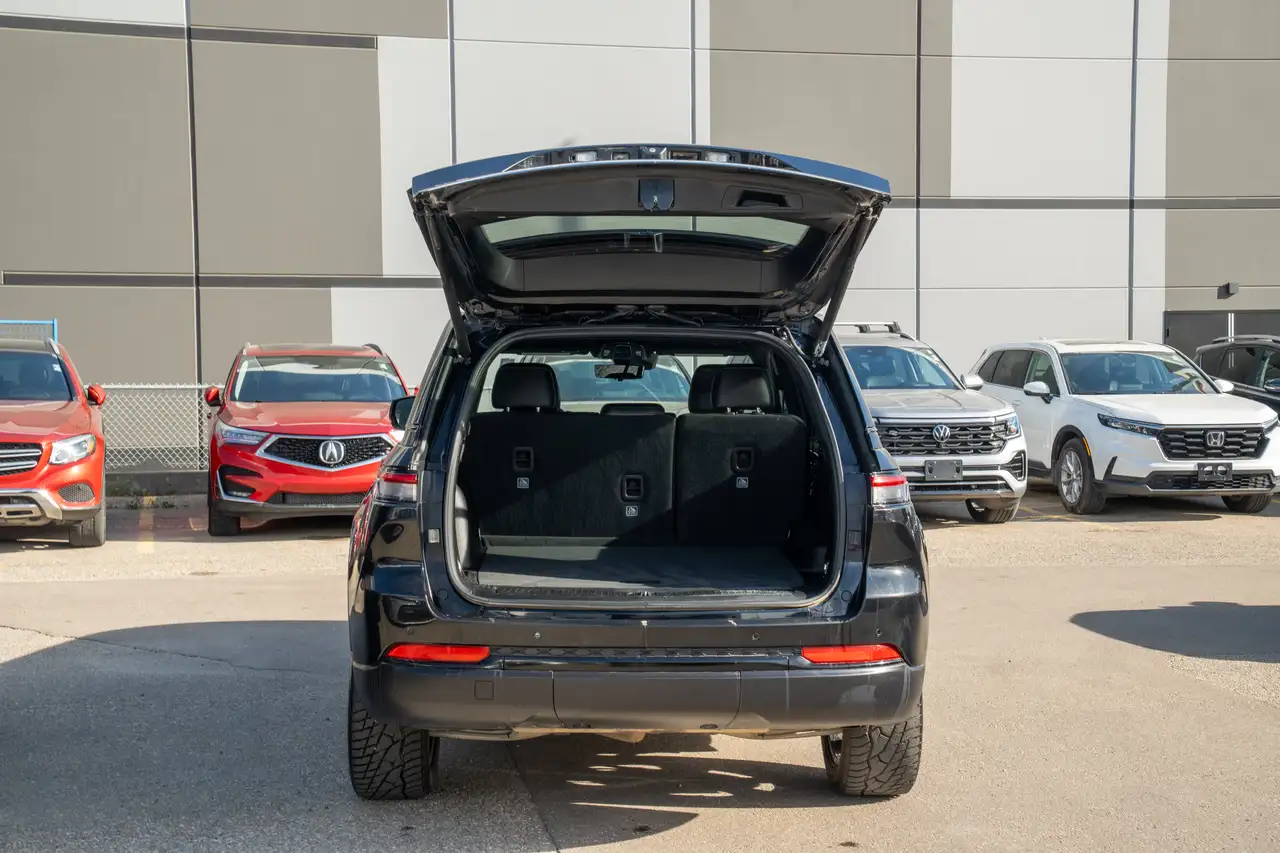 Jeep Grand Cherokee - Image 10