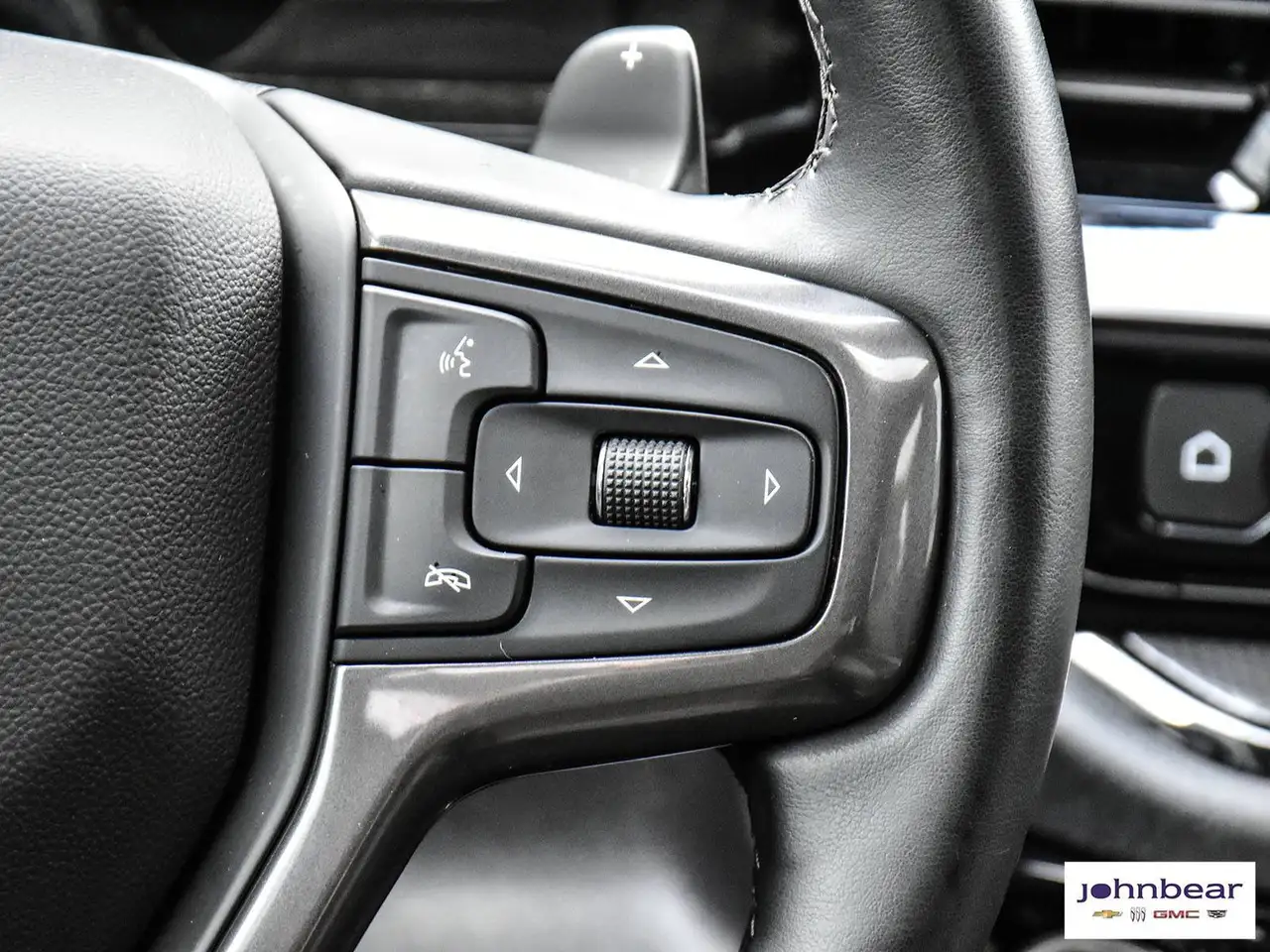 Chevrolet Silverado 1500 - Image 24