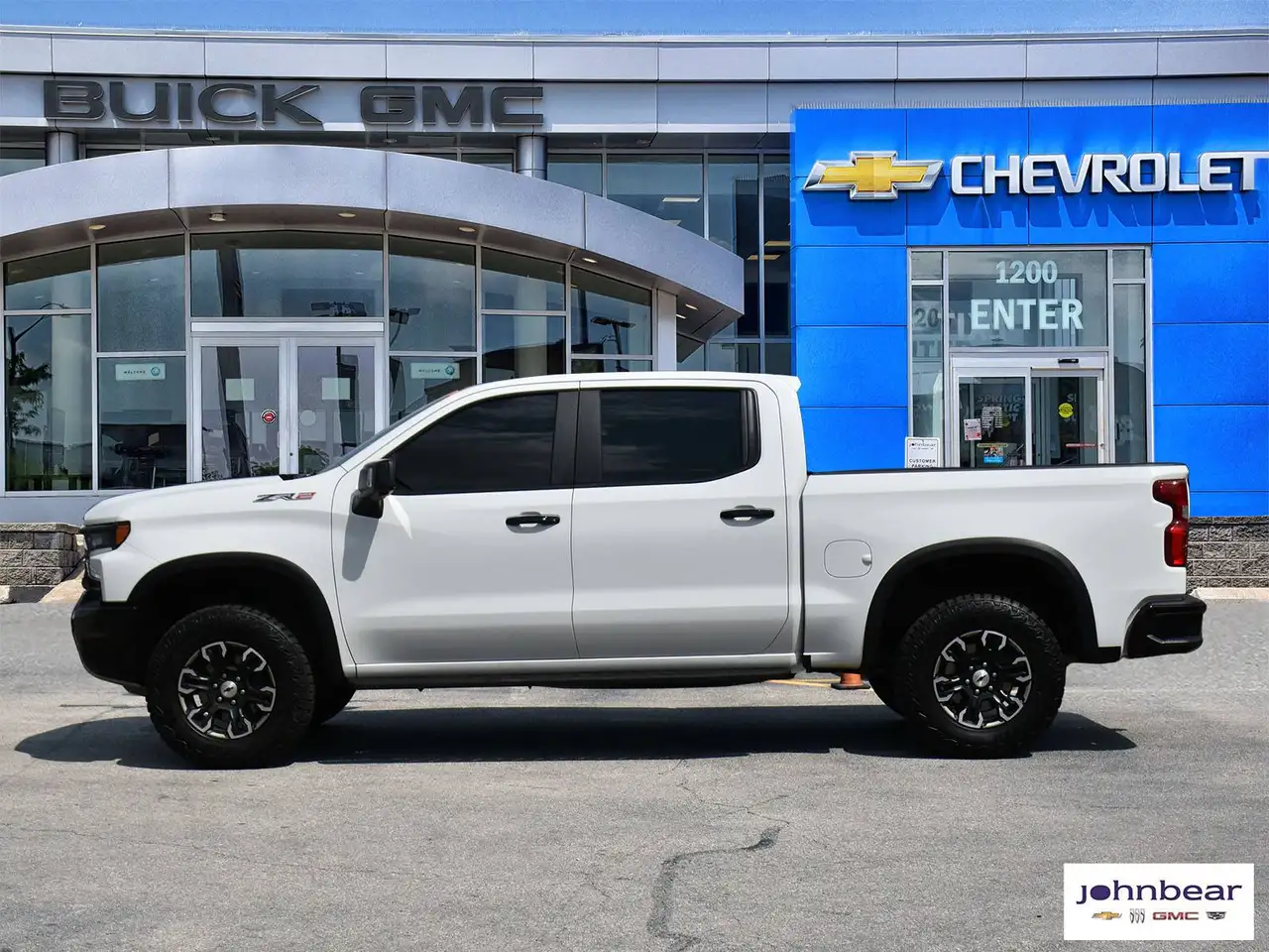 Chevrolet Silverado 1500 - Image 6