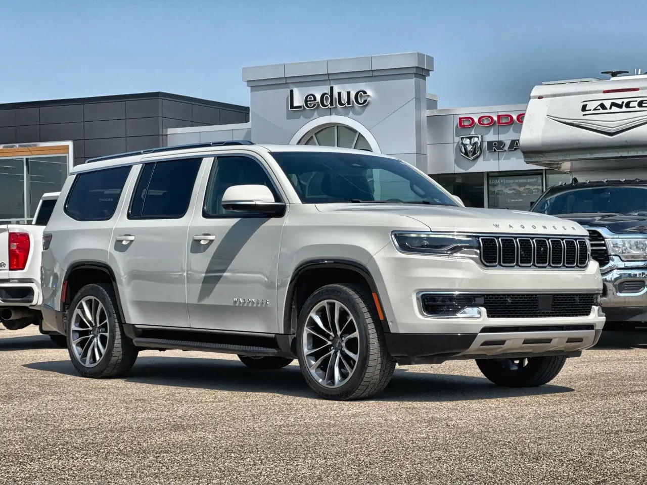 Jeep Wagoneer - Image 1