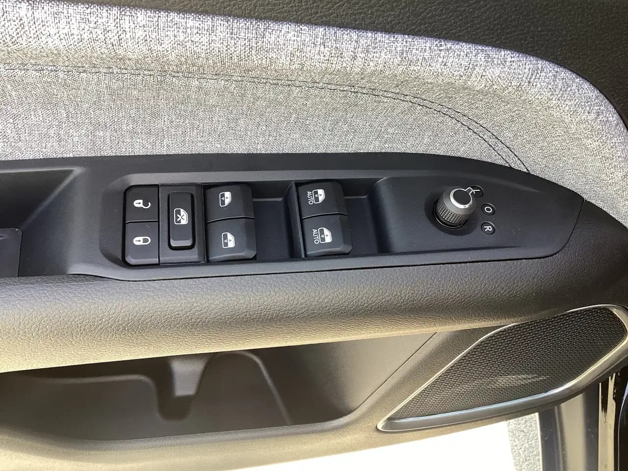 Jeep Compass - Image 13