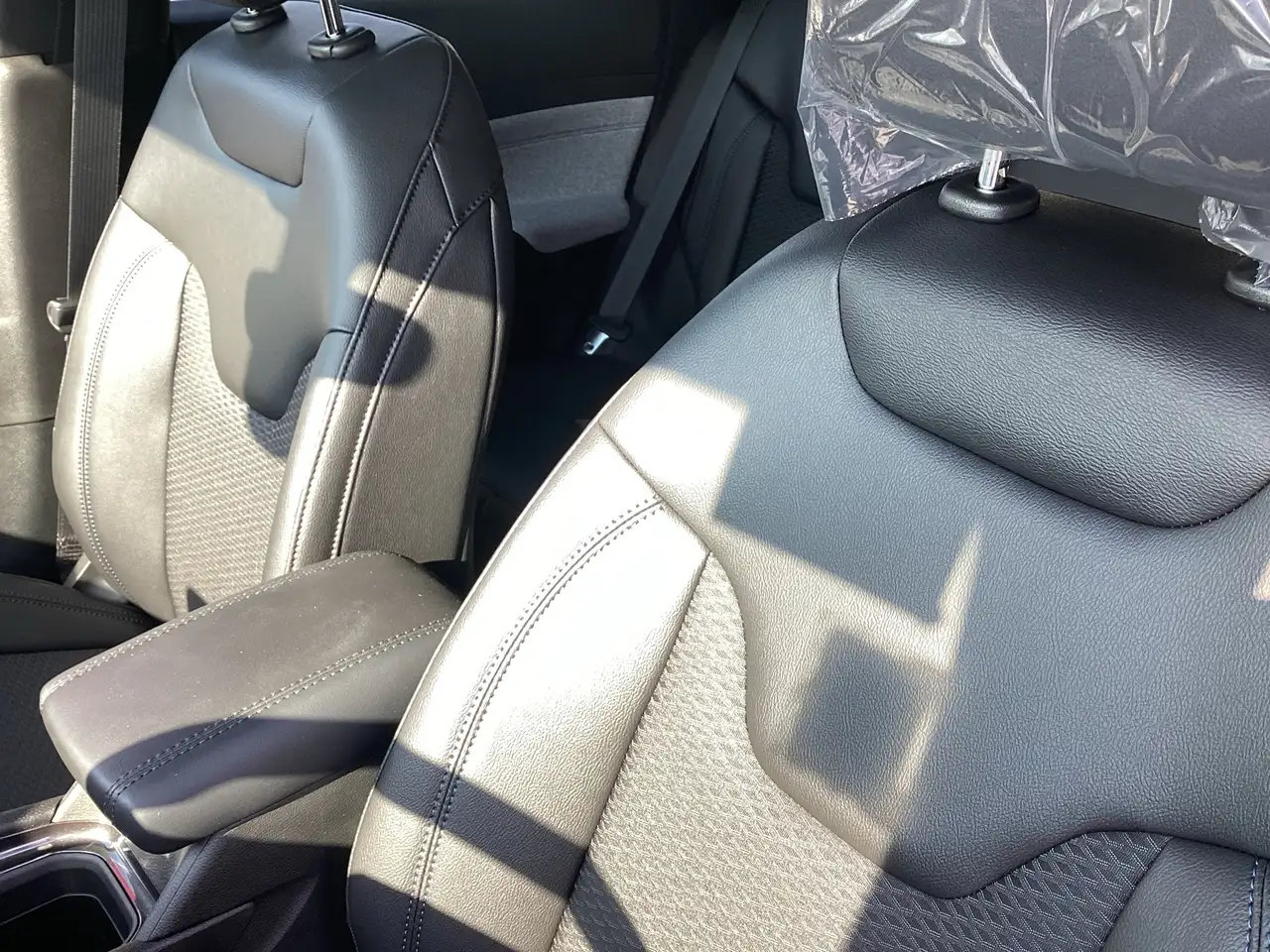 Jeep Compass - Image 12