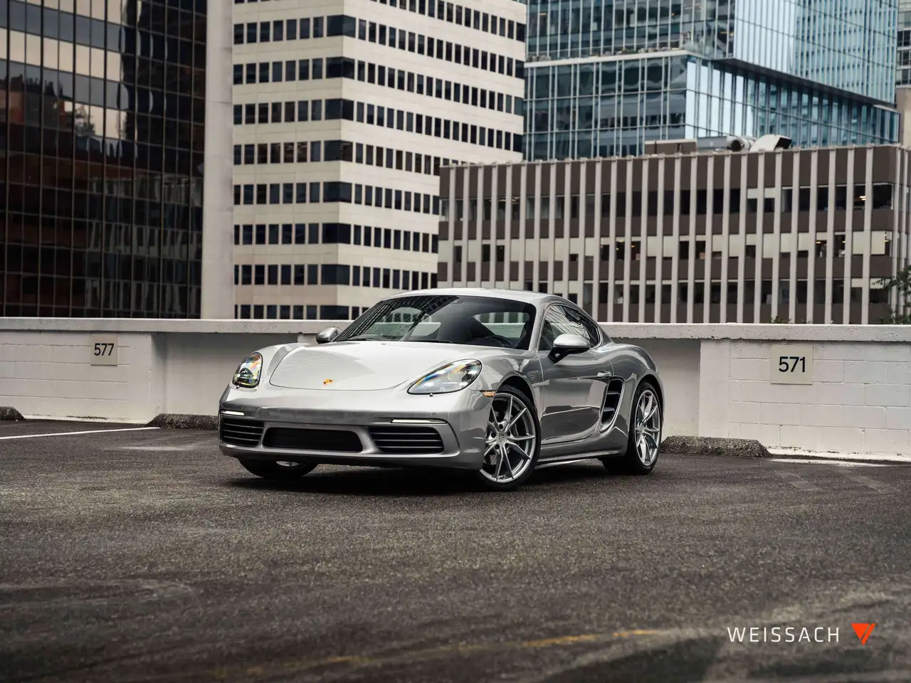 Porsche 718 Cayman - Image 1