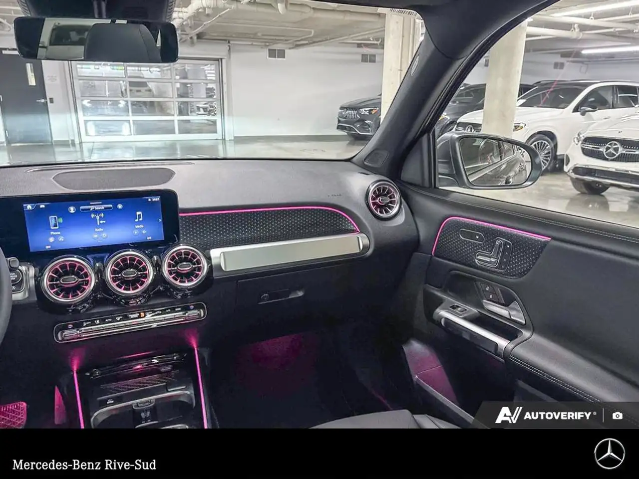 Mercedes-Benz GLB - Image 11