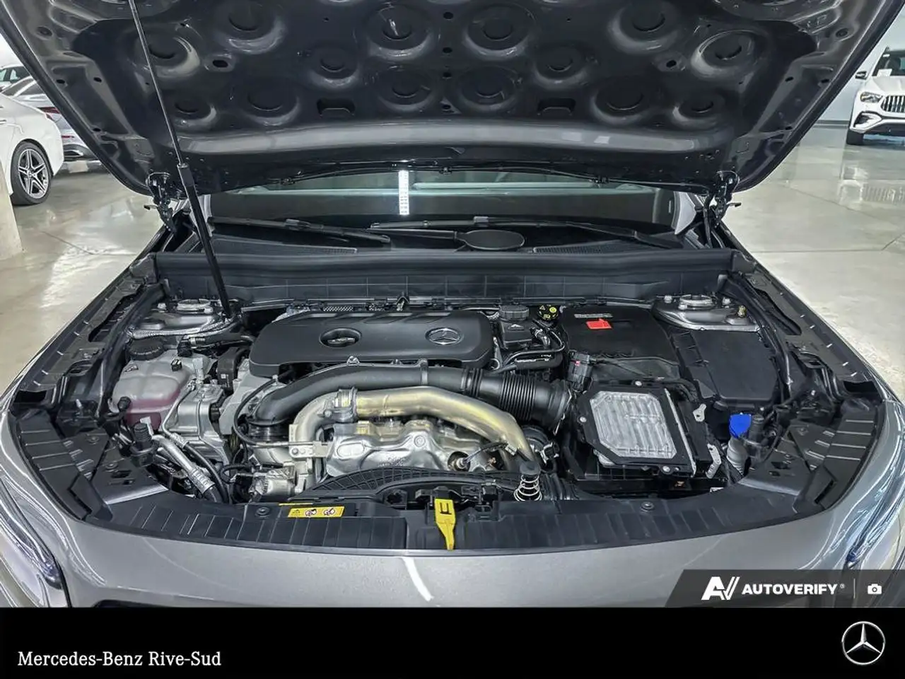 Mercedes-Benz GLB - Image 21