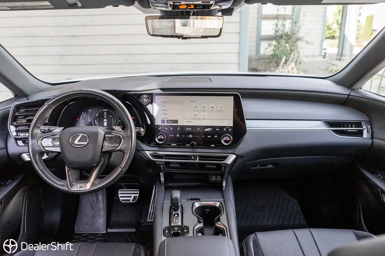 Lexus RX - Image 12