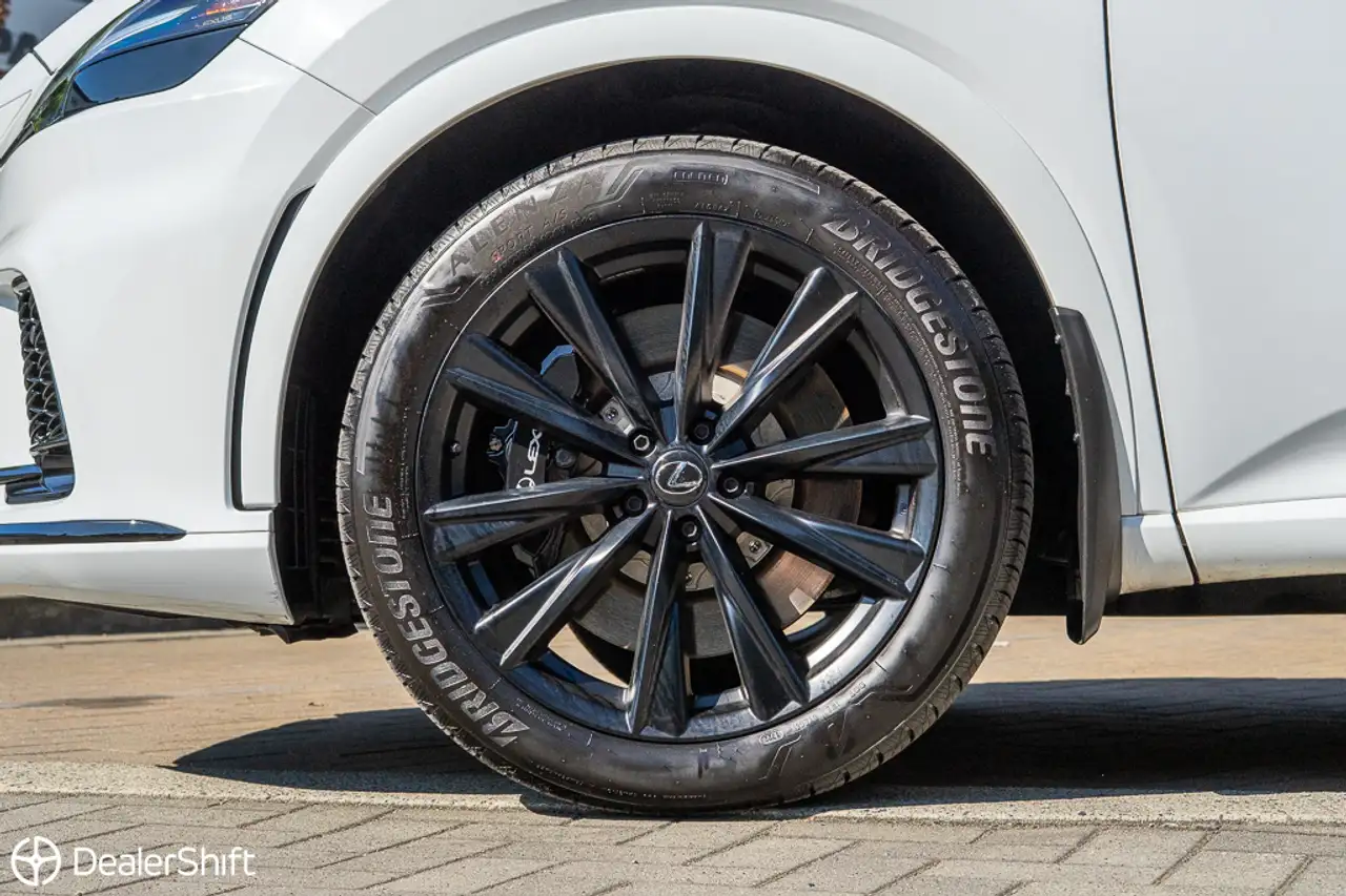 Lexus RX - Image 8